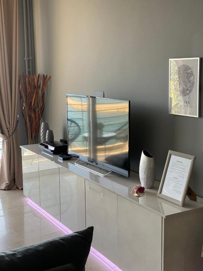 Seafront Kalamata Haven - Blue Luxury Suite Buitenkant foto