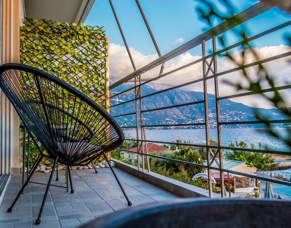Seafront Kalamata Haven - Blue Luxury Suite Buitenkant foto